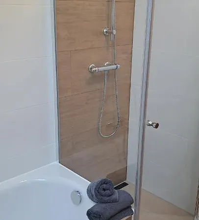 Traumhafte Ferienwohnung Auf 100 Quadratmetern Fuer 6 Pers Naehe Muenchen, Icm, Therme, Muc Forstinning Extérieur photo