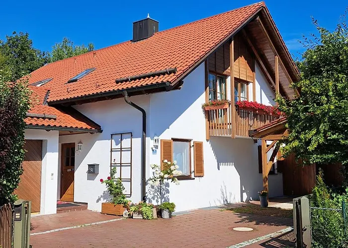 Traumhafte Ferienwohnung Auf 100 Quadratmetern Fuer 6 Pers Naehe Muenchen, Icm, Therme, Muc